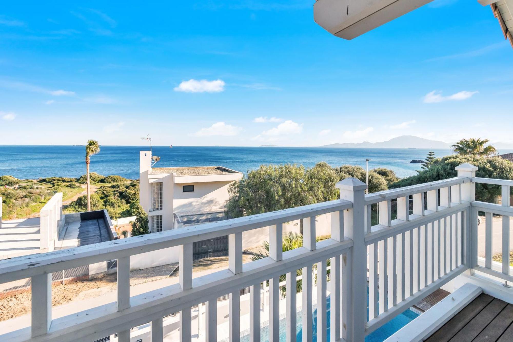 Increible Villa De Madera Con Vistas Al Mar Algeciras Exteriör bild
