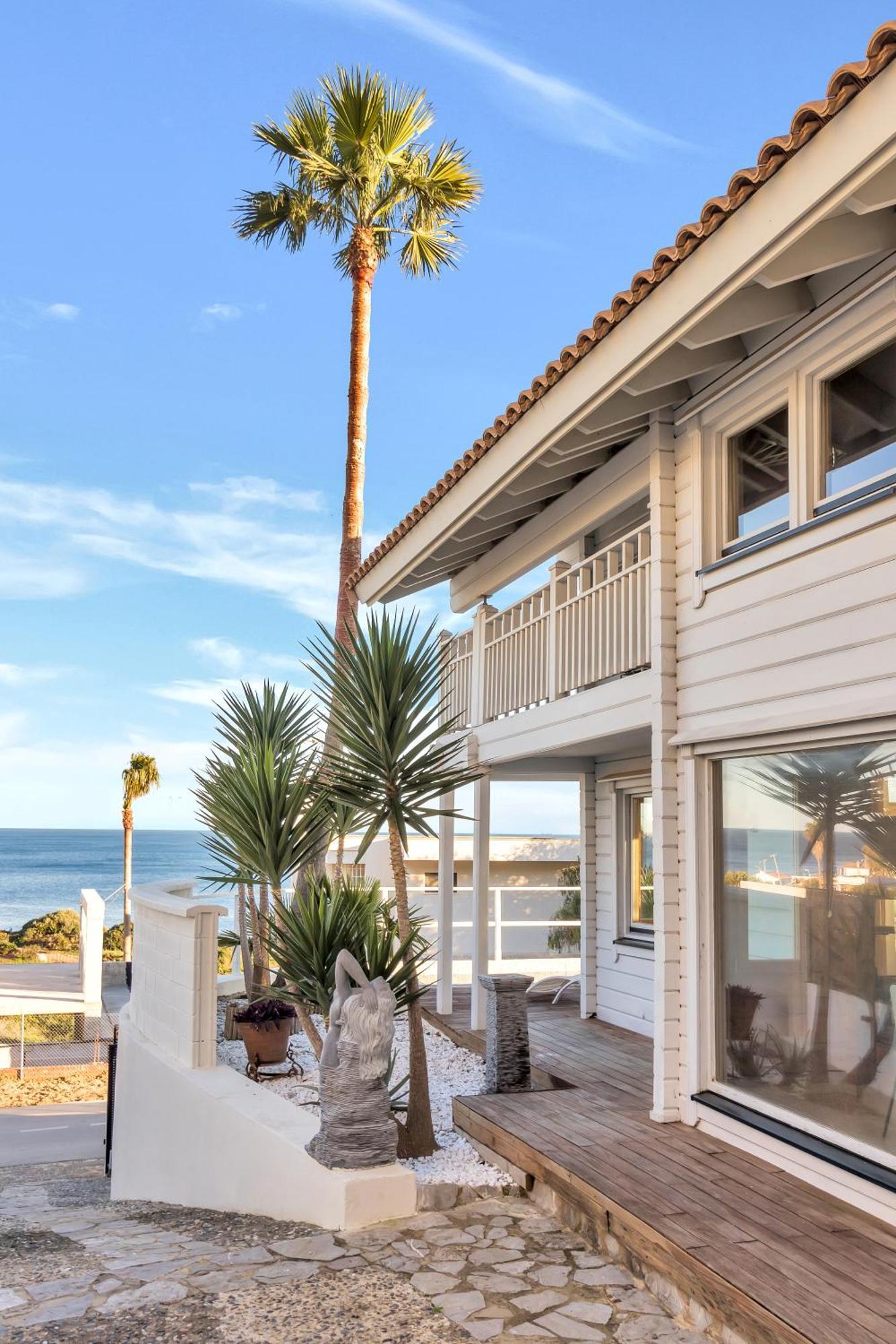 Increible Villa De Madera Con Vistas Al Mar Algeciras Exteriör bild