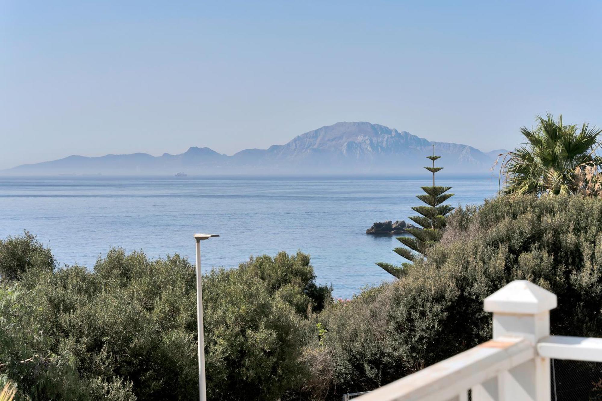 Increible Villa De Madera Con Vistas Al Mar Algeciras Exteriör bild